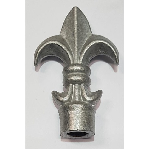 Spear Fleur De Lis 15.9 Round Female