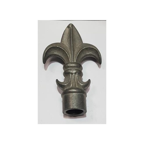 Spear Fleur De Lis 19 Round Female